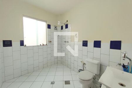 Casa à venda com 200m², 3 quartos e 8 vagasBanheiro suíte 1