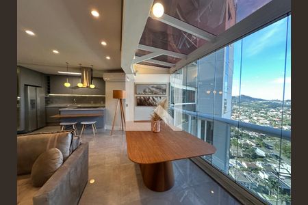 Sala de apartamento para alugar com 2 quartos, 108m² em Melville Empresarial Ii, Barueri