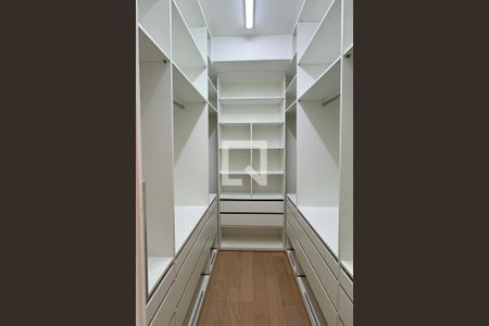 Apartamento para alugar com 108m², 2 quartos e 2 vagasCloset da suíte 1