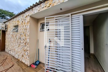 Casa à venda com 120m², 2 quartos e 5 vagasQuarto 2 - suite