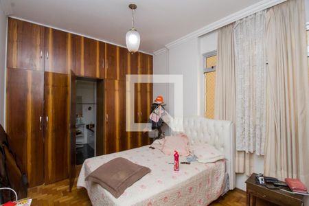 Apartamento à venda com 180m², 4 quartos e 1 vagaSuíte