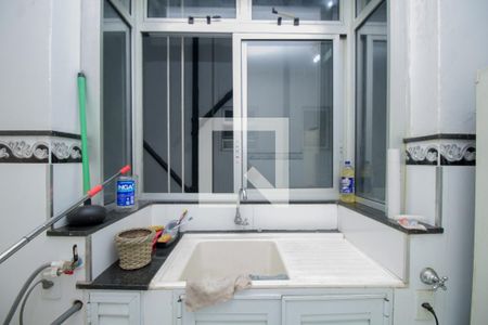 Apartamento à venda com 180m², 4 quartos e 1 vagaÁrea de Serviço