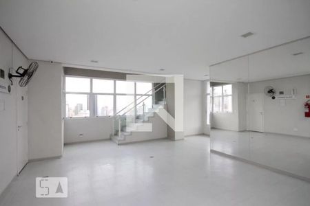 Apartamento para alugar com 36m², 1 quarto e 1 vaga Apartamento para alugar com 36m², 1 quarto e 1 vagaÁrea comum - Sala de Ginástica