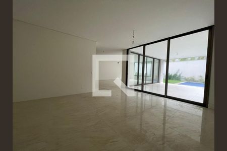 Casa à venda com 640m², 4 quartos e sem vaga