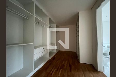 Casa à venda com 640m², 4 quartos e sem vaga