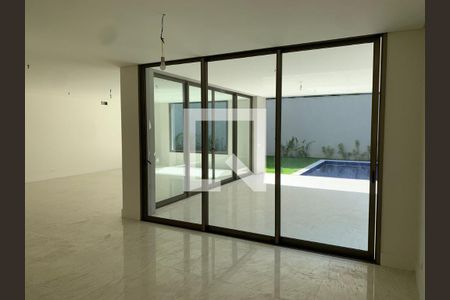 Casa à venda com 640m², 4 quartos e sem vaga