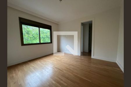 Casa à venda com 640m², 4 quartos e sem vaga