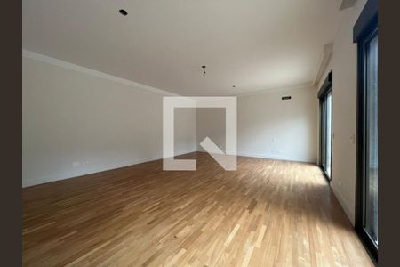 Casa à venda com 640m², 4 quartos e sem vaga