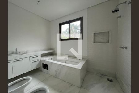 Casa à venda com 640m², 4 quartos e sem vaga