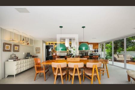 Casa à venda com 4 quartos, 579m² em Alto de Pinheiros, São Paulo