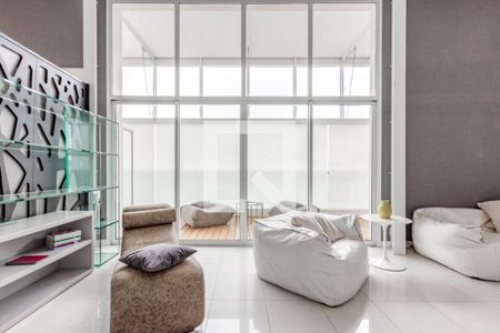 Apartamento à venda com 1 quarto, 203m² em Cerqueira César, São Paulo