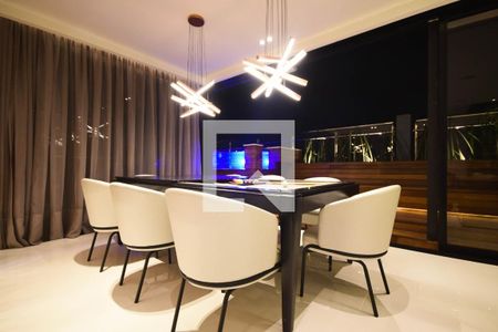 Apartamento à venda com 3 quartos, 180m² em Itaim Bibi, São Paulo