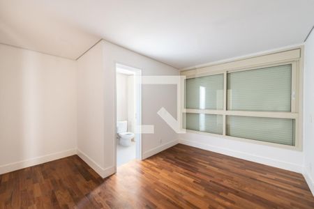 Apartamento à venda com 4 quartos, 245m² em Santa Cecilia, São Paulo