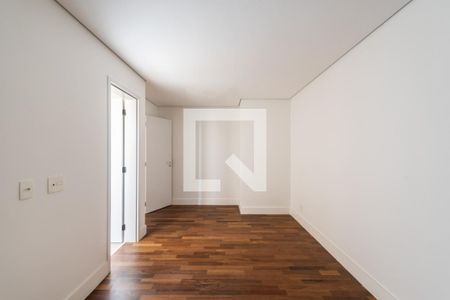 Apartamento à venda com 245m², 4 quartos e 4 vagas