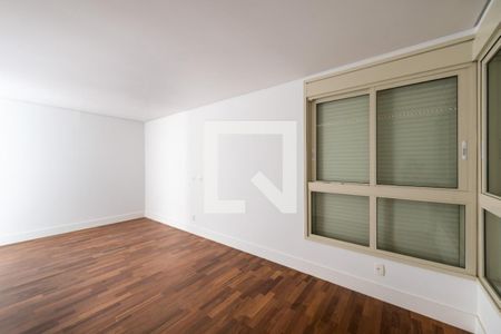 Apartamento à venda com 4 quartos, 245m² em Santa Cecilia, São Paulo