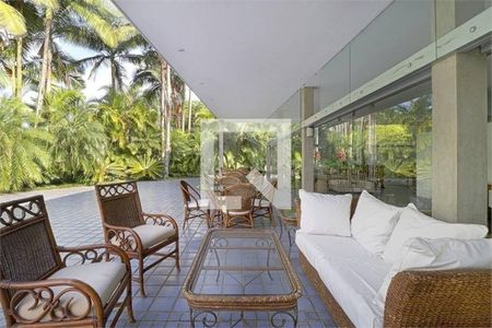 Casa à venda com 680m², 6 quartos e 10 vagas