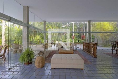 Casa à venda com 680m², 6 quartos e 10 vagas