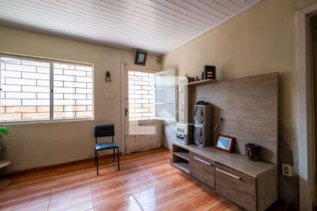 Sala de casa à venda com 3 quartos, 133m² em Nonoai, Porto Alegre