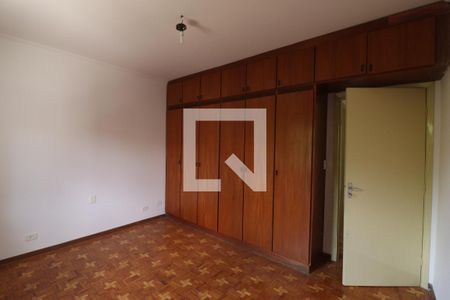 Quarto 1 de casa para alugar com 3 quartos, 140m² em Vila Mariza Mazzei, São Paulo