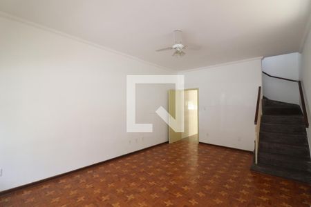 Sala de casa para alugar com 3 quartos, 140m² em Vila Mariza Mazzei, São Paulo