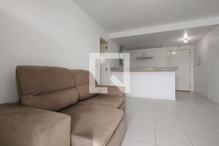 Sala / Cozinha de apartamento para alugar com 1 quarto, 42m² em Jacarepaguá, Rio de Janeiro