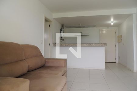 Sala / Cozinha de apartamento para alugar com 1 quarto, 42m² em Jacarepaguá, Rio de Janeiro