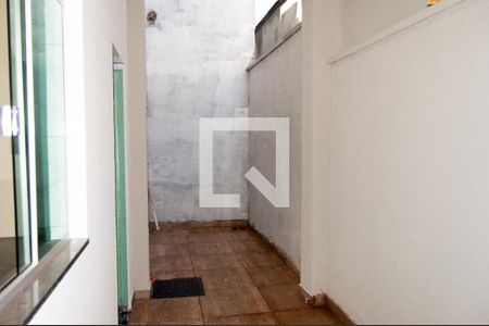 Casa para alugar com 85m², 2 quartos e 1 vaga Casa para alugar com 85m², 2 quartos e 1 vagaEntrada