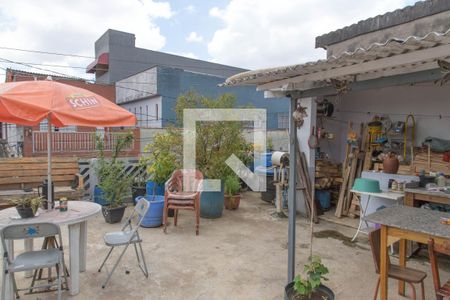 Casa à venda com 204m², 3 quartos e 3 vagas Casa à venda com 204m², 3 quartos e 3 vagasQuintal