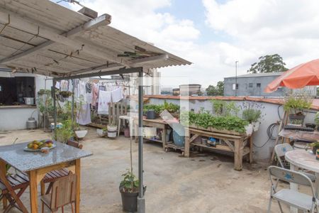 Casa à venda com 204m², 3 quartos e 3 vagas Casa à venda com 204m², 3 quartos e 3 vagasQuintal