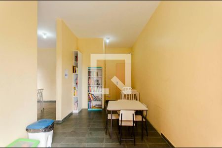 Apartamento para alugar com 48m², 2 quartos e 1 vaga Apartamento para alugar com 48m², 2 quartos e 1 vagaÁrea Comum - Brinquedoteca