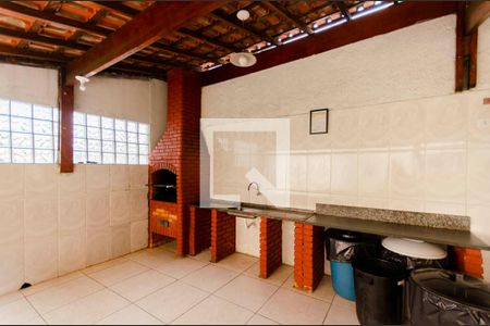 Apartamento para alugar com 48m², 2 quartos e 1 vaga Apartamento para alugar com 48m², 2 quartos e 1 vagaÁrea Comum - Churrasqueira