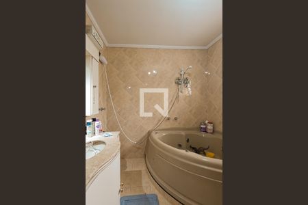 Casa à venda com 350m², 3 quartos e 4 vagasBanheiro da Suíte 3