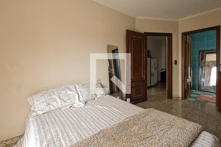 Casa à venda com 350m², 3 quartos e 4 vagasSuíte 2