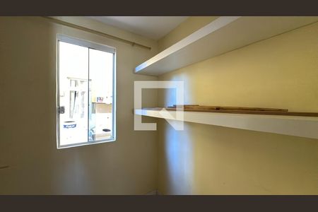 Quarto 1 de apartamento à venda com 3 quartos, 43m² em Cidade Industrial, Curitiba