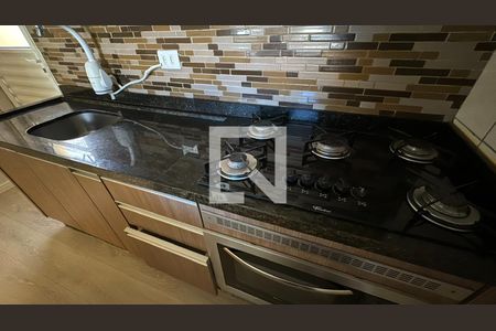 Cozinha de apartamento à venda com 3 quartos, 43m² em Cidade Industrial, Curitiba