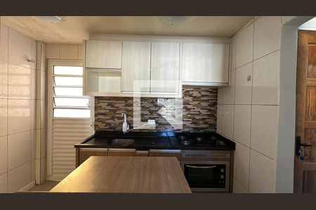 Cozinha de apartamento à venda com 3 quartos, 43m² em Cidade Industrial, Curitiba