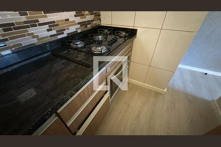 Cozinha de apartamento à venda com 3 quartos, 43m² em Cidade Industrial, Curitiba