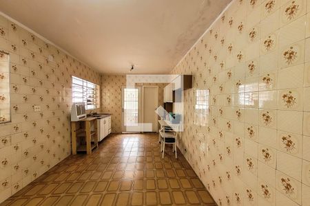 Quarto/Cozinha de casa para alugar com 1 quarto, 25m² em Vila das Mercês, São Paulo