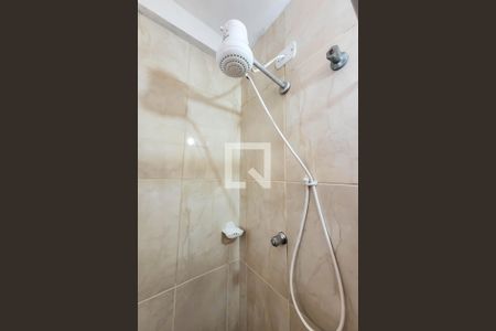 Banheiro de casa para alugar com 1 quarto, 25m² em Vila das Mercês, São Paulo