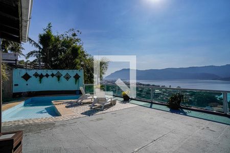 Casa para alugar com 380m², 1 quarto e 1 vagaÁrea comum - Piscina