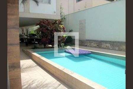 Casa para alugar com 350m², 4 quartos e 10 vagas