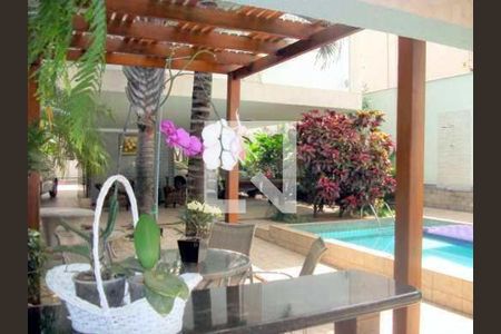 Casa para alugar com 350m², 4 quartos e 10 vagas