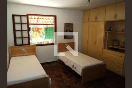 Casa de Condomínio à venda com 3 quartos, 468m² em Jardins de Petrópolis, Nova Lima