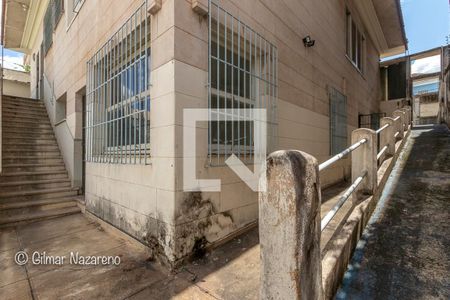 Casa à venda com 525m², 2 quartos e 4 vagas