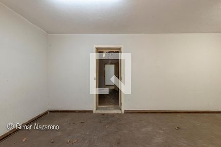 Casa à venda com 525m², 2 quartos e 4 vagas