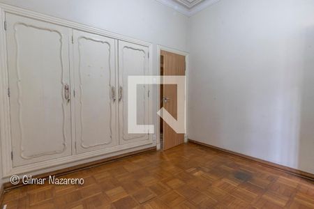 Casa à venda com 525m², 2 quartos e 4 vagas