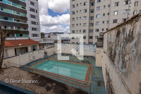 Casa à venda com 525m², 2 quartos e 4 vagas