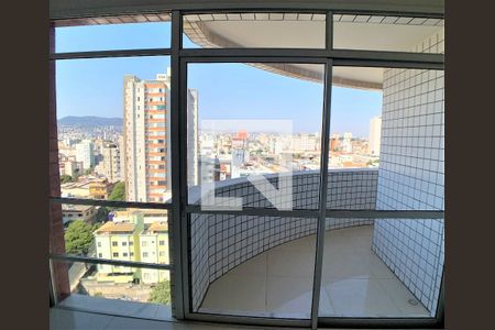 Apartamento à venda com 3 quartos, 111m² em Sagrada Família, Belo Horizonte