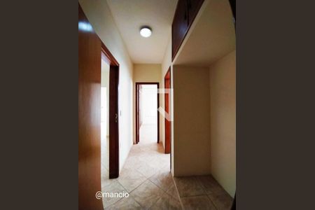 Casa à venda com 3 quartos, 560m² em Santa Efigênia, Belo Horizonte