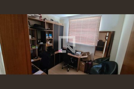 Apartamento à venda com 4 quartos, 180m² em Cabral, Contagem